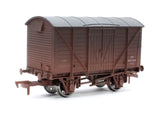 Dapol 4F-012-038 OO Gauge Ventilated Van BR Bauxite B768127 Weathered