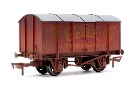 Dapol 4F-013-184 OO Gauge Gunpowder Van Astra Fireworks Weathered