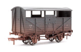 Dapol 4F-020-046 OO Gauge Cattle Wagon GWR 13827 Weathered