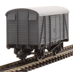 Dapol 4F-021-027 OO Gauge Box Van BR 753840 (DAMAGED BOX)