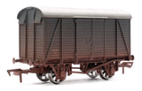 Dapol 4F-021-038 OO Gauge Box Van GWR 144860 Weathered