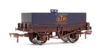 Dapol 4F-032-028 OO Gauge Rectangular Tank Wagon STP Oil Weathered