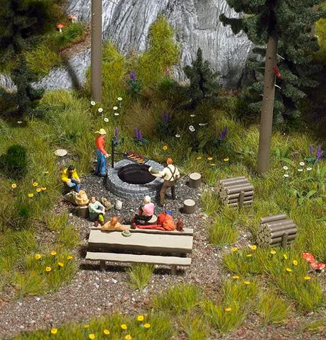 Busch 7781 HO/OO Gauge Forest Park and BBQ Pit