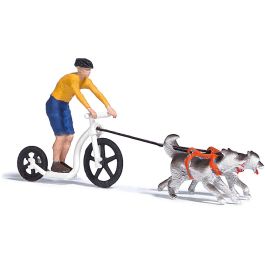 Busch 7814 HO/OO Gauge Dog Scooting Set