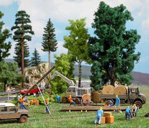 Busch 7835 HO/OO Gauge Three Pole Mast Set
