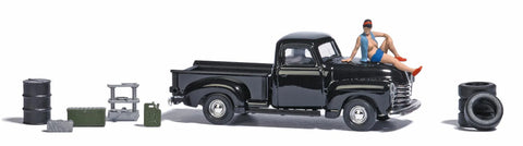 Busch 79812 HO/OO Gauge Model Posing on a Pick-up