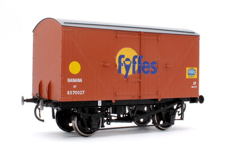 Dapol 7F-016-009 O Gauge Banana Van Fyffes Bauxite Large Logo B570027