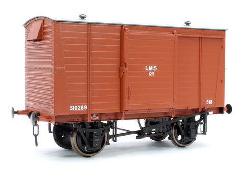 Dapol 7F-065-002 O Gauge LMS Standard 12T Van Bauxite 510289