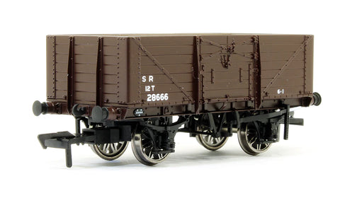 Rapido Trains 907005 OO Gauge 7 Plank Wagon SR Brown (Post-1936) w Sheet Rail 28666