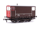 Rapido Trains 931005 OO Gauge SECR 6 Wheel Brake Van - No.55384 - SR post-36 livery