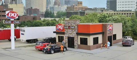 Walthers 933-3485 HO Gauge DQ Grill & Chill Kit