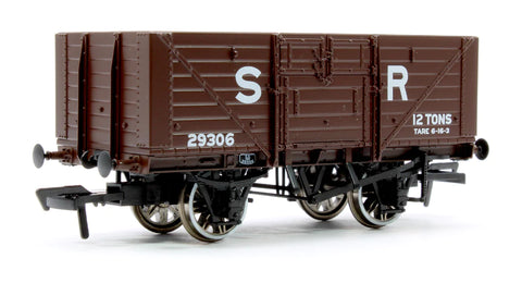 Rapido Trains 940001 OO Gauge D1379 8 Plank Wagon – SR No.29306