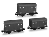 Rapido Trains 942004 N Gauge SECR Wagons Pack 4 – SECR Livery 12t Covered Vans (Dia.1426)