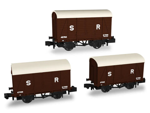 Rapido Trains 942008 N Gauge SECR Wagons Pack 4 – SR pre-36 Livery 12t Covered Vans (Dia.1426)