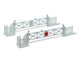 Peco LK50 OO Gauge Level Crossing Gates (4), Wicket Gates & Fencing