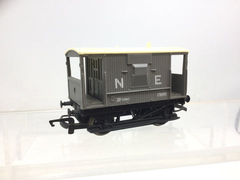 Hornby R215 OO Gauge NE Brake Van Grey 178595
