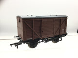 Bachmann 37-802 OO Gauge BR 12t Single Vent Van M501723