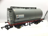 Hornby R6540 OO Gauge Carless TUA Tank Wagon NACO 74007