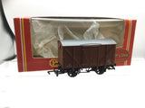 Hornby R6147B OO Gauge BR Brown Vent Van B759186