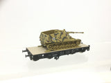 Roco Minitanks 766 HO Gauge DR Flat Wagon with German Nashorn Load (NEEDS ATTN)