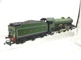 Hornby R053 OO Gauge LNER Green B17 2862 Manchester United (L2