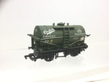 Mainline 37-147 OO Gauge Tank Wagon Crosfield Chemicals