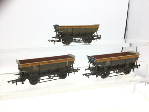 Hornby R6420 OO Gauge Departmental ZCV Tope Wagon Weathered (Triple Pack)