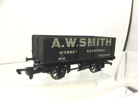Dapol/Wessex Wagons OO Gauge 7 Plank Wagon AW Smith, Feltham