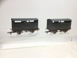 Dapol 4F-020-024 OO Gauge GWR Cattle Wagon Twin Pack 13821/13826 Weathered