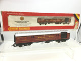 Hornby R413 OO Gauge LMS Travelling Post Coach 30250