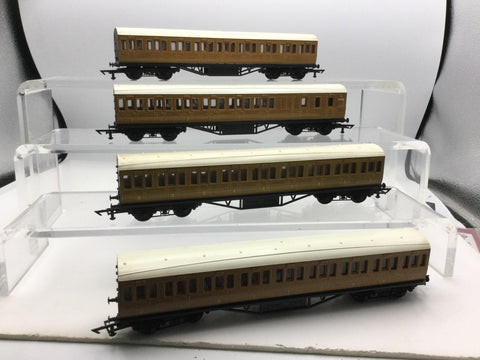 Graham Farish 10602/10612 OO Gauge LNER Coaches x4