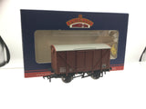 Bachmann 38-231A OO Gauge BR 12t Planked Vent Van B777973