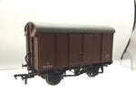 Bachmann 38-076A OO Gauge 12t SR Plywood Van BR S54273