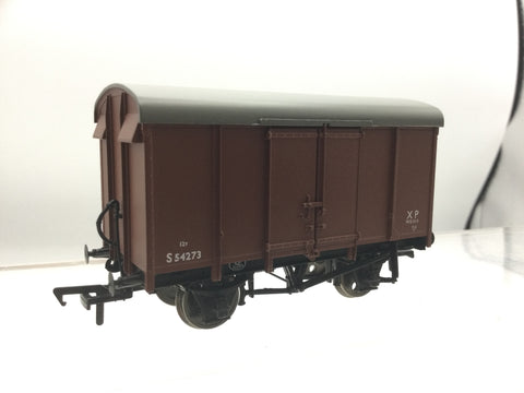 Bachmann 38-076A OO Gauge 12t SR Plywood Van BR S54273