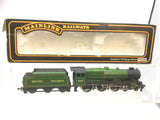 Mainline 37-075 OO Gauge BR Green 45540 Sir Robert Turnbull
