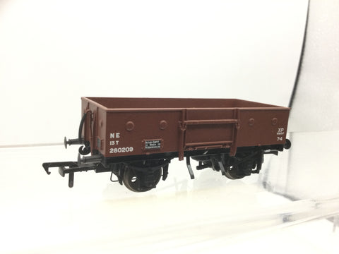 Bachmann 38-331 OO Gauge LNER 13t Steel Open Wagon 280209