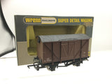 Wrenn W4318X OO Gauge BR Ventilated Van Brown B757051
