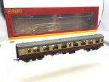 Hornby R4620A OO Gauge BR Maroon/Cream Mk1 Open Coach M4368
