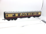 Hornby R4847 OO Gauge BR Maroon/Cream Mk1 Corr Comp Coach M15185