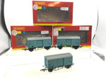 Hornby R6759/R6759A OO Gauge BR 12t Insul-Fish Van x3 (RENUMBERED)