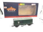 Bachmann 38-526 OO Gauge BR Green Mk1 Horse Box S96364 (RENUMBERED)