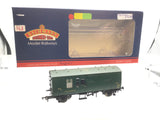 Bachmann 38-526 OO Gauge BR Green Mk1 Horse Box S96364 (RENUMBERED)