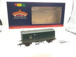 Bachmann 38-526W OO Gauge BR Green Mk1 Horse Box S96403 Weathered