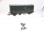 Bachmann 38-526W OO Gauge BR Green Mk1 Horse Box S96409 Weathered/RENUMBERED