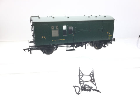 Bachmann 38-526Z OO Gauge BR Green Mk1 Horse Box S96359