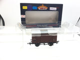 Bachmann 38-181 OO Gauge BR Fruit Van B875640