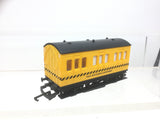 Hornby R296 OO Gauge Track Cleaning Coach (L2)