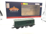 Bachmann 38-526 OO Gauge BR Green Mk1 Horse Box S96362 (RENUMBERED)