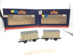 Bachmann 38-191B OO Gauge BR Insulated Van x2 (RENUMBERED)