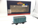 Bachmann 38-190B OO Gauge BR Ice Blue Insulated Van